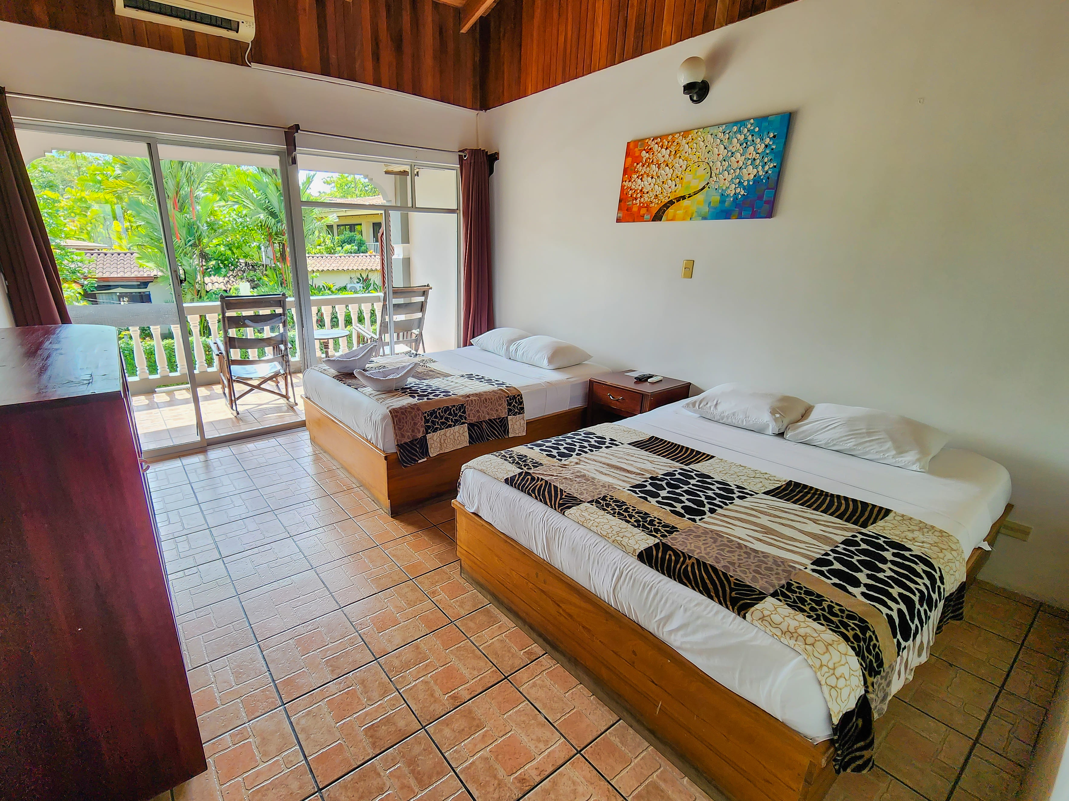 Room Image 5